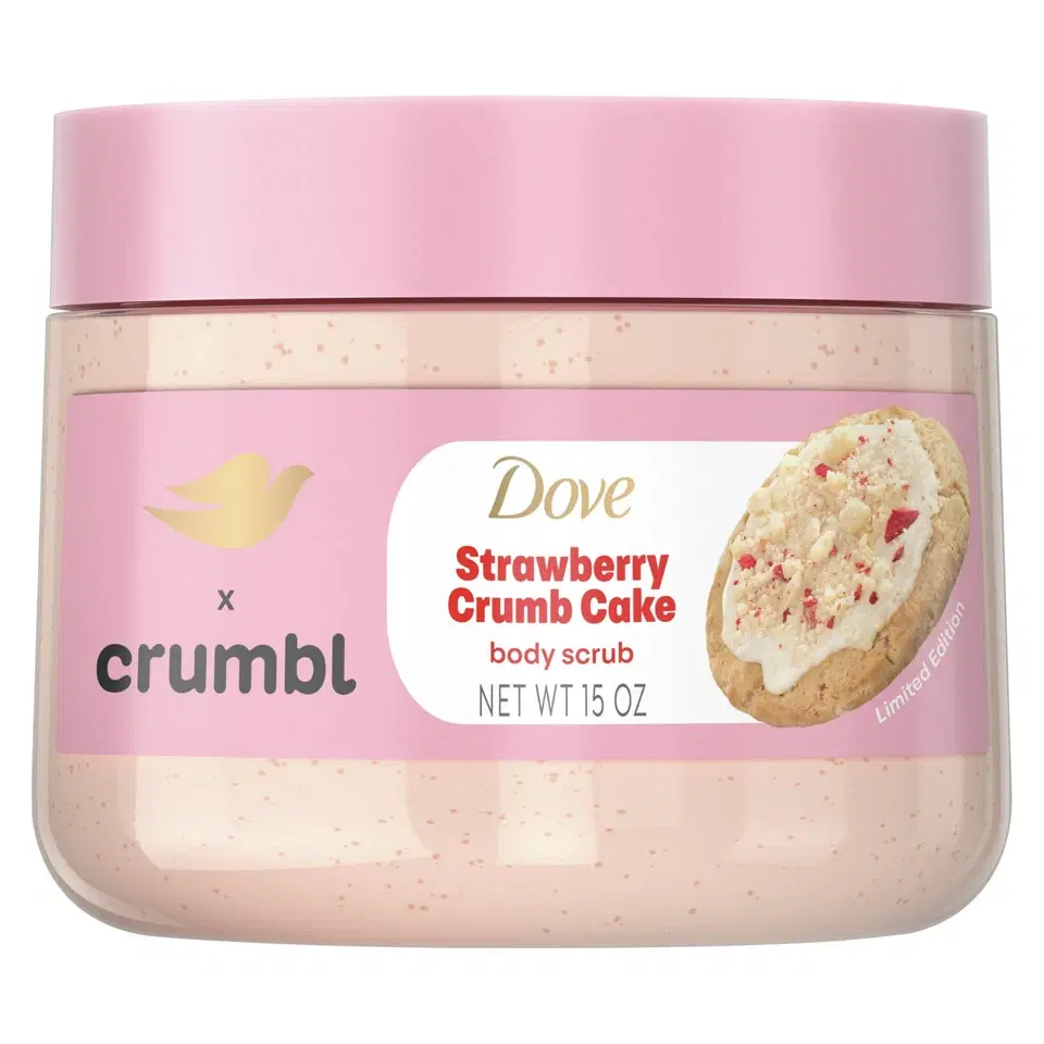 DOVE Strawberry Crumb Cake Body Scrub -444ml